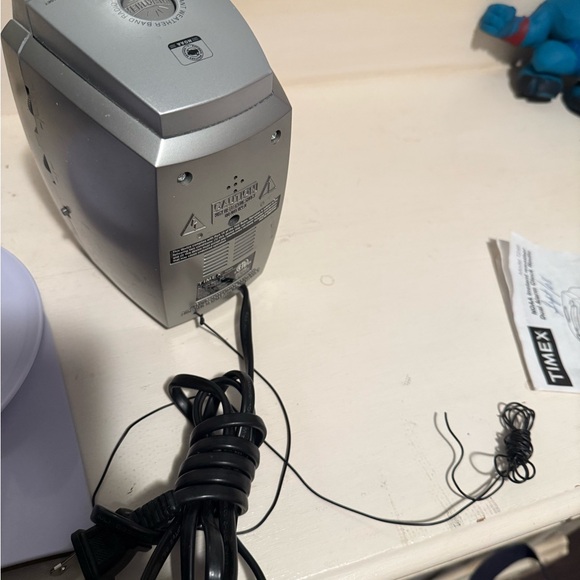 Timex Silver NOAA instant weather dual alarm clock radio - Picture 4 of 6